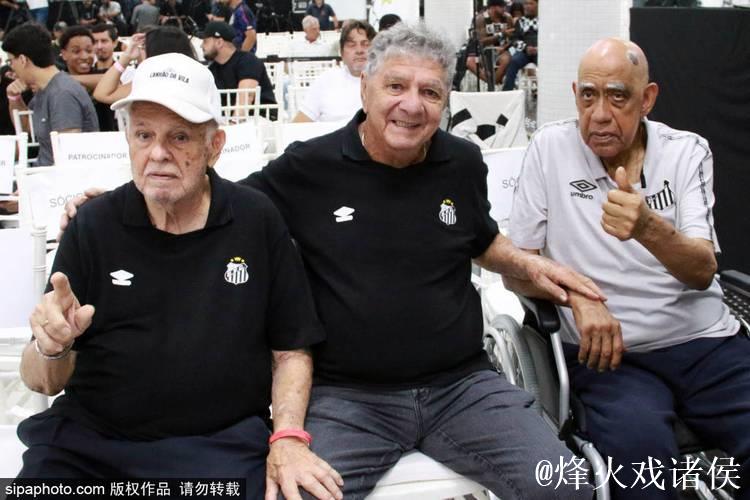 喜讯!上海海港做出冬窗最明智一个决定,给球迷吃下一颗定心丸 喜讯!上海海港做出冬窗最明智一个决定,给球迷吃下一颗定心丸